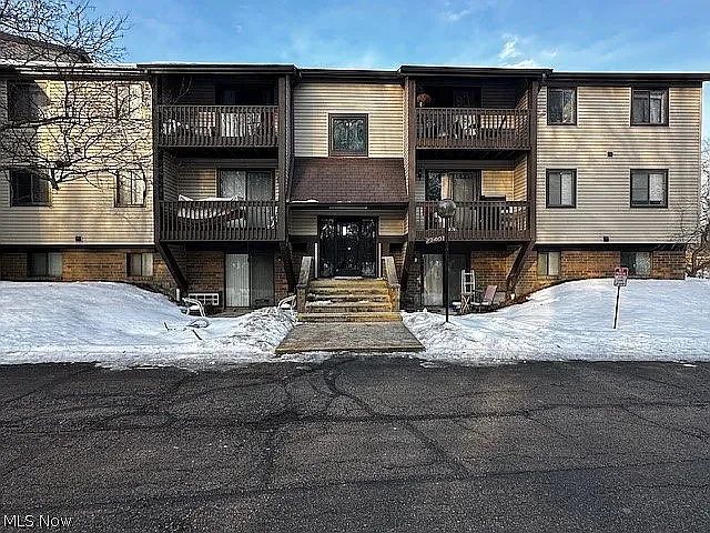 27401 Westown Blvd #1503 — Photo 11