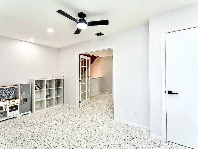 11806 Braesridge Dr — Photo 17