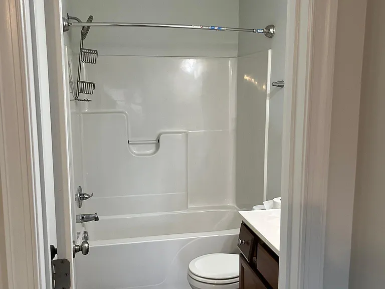 1701 Old Williamsburg Rd — Photo 11