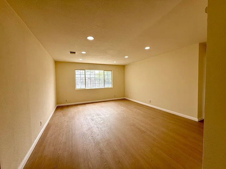 4176 Tamayo St — Photo 9