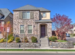 16739 NW Vetter Dr, Portland, OR 97229