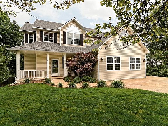 2nd image of 23 Sandridge Dr
