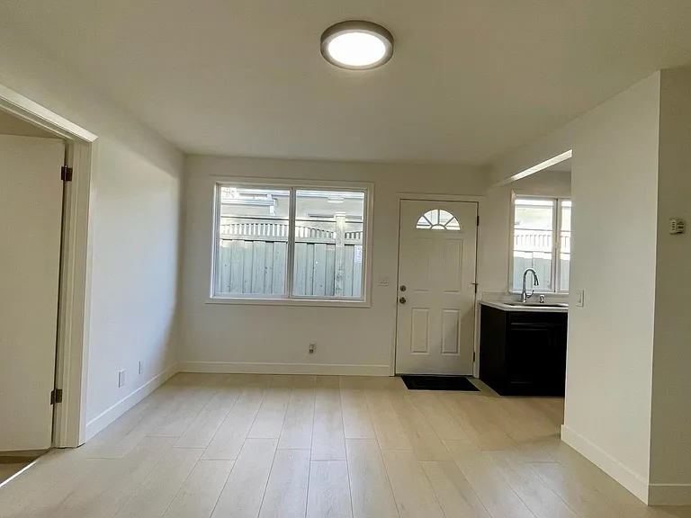102 Colorado Ave — Photo 7