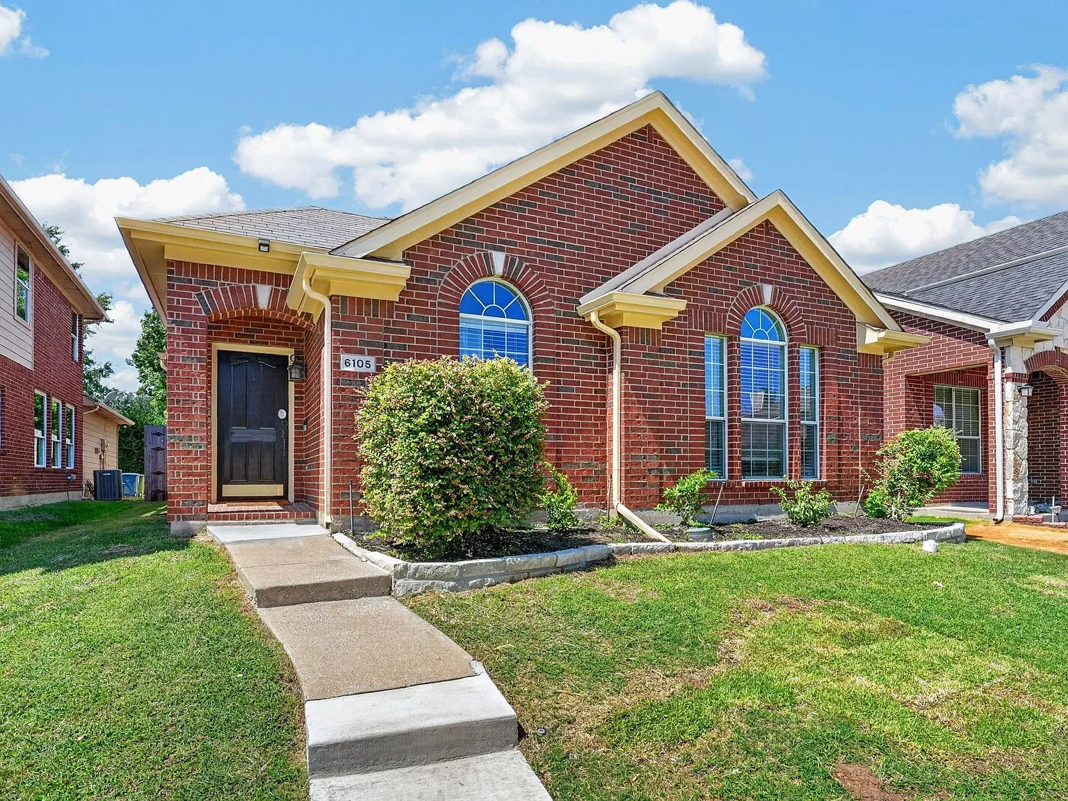 3 bed, 2.0 bath, 1631 sqft, $2,500 — Photo 1