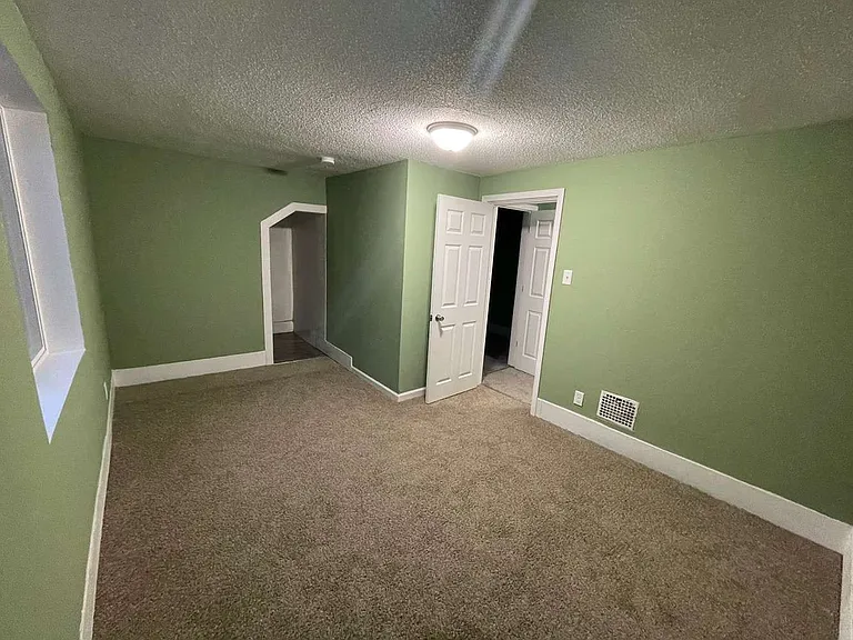 752 Diamond Ave — Photo 6