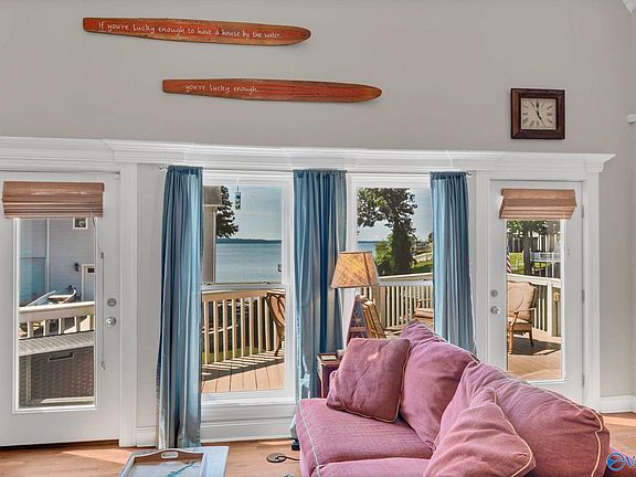 3rd image of 5863 Bay Hill Village Way