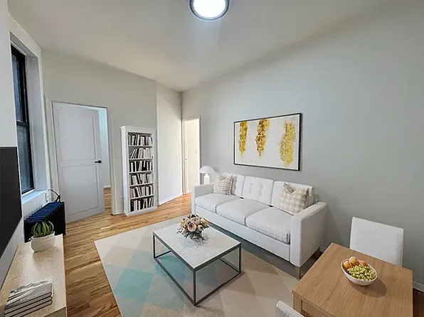 325 E 21st St APT 27, New York, NY 10010