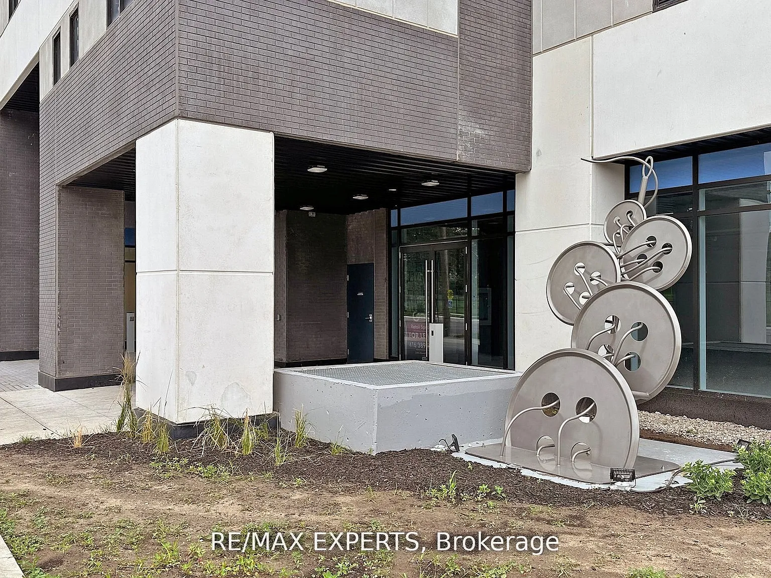 2 bed, $2,250 — Photo 4