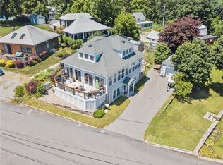 19 Alger Ave, Warwick, RI 02818