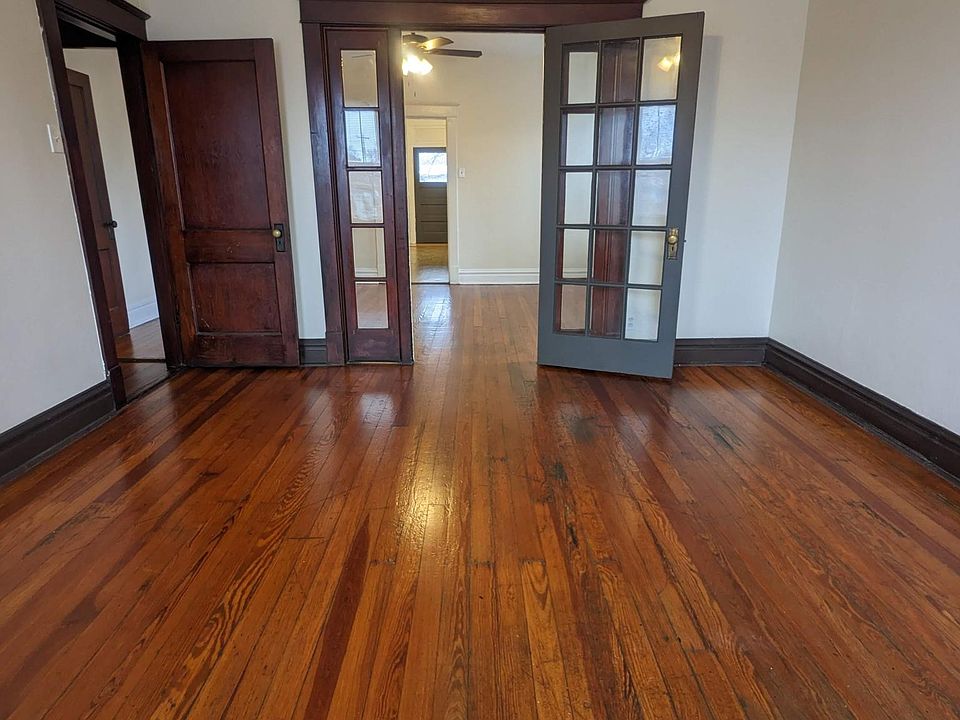 1st image of 3345 S Compton Ave #1
