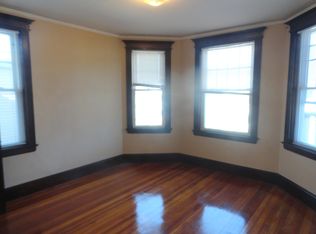296 Belgrade Ave #3, Roslindale, MA 02131