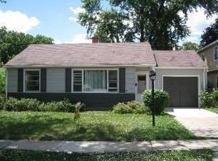 636 S 1st St, Dundee, IL 60118