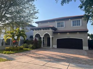 15441 SW 11th Ter, Miami, FL 33194