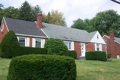 1704 Fawcett Ave photo 1