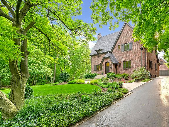 2nd image of 626 Forest Ave