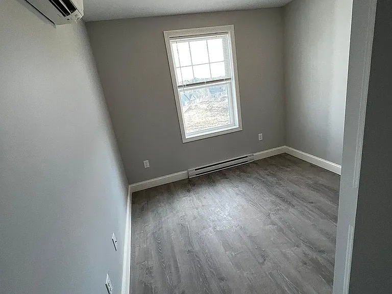 Sanford Pointe — Photo 14