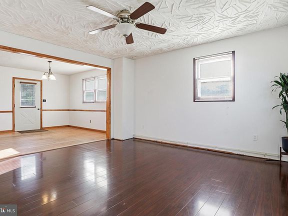 5th image of 1330 Goodyear Rd