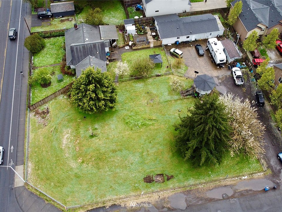 1st image of 7114 NE 137th Avenue