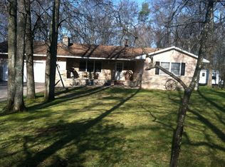7269 S Lake Bluff 5 Dr, Gladstone, MI 49837