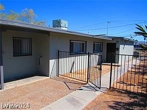 4th image of 1201 Eastwood Dr