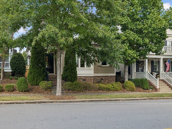 5th image of 96 Poplar St