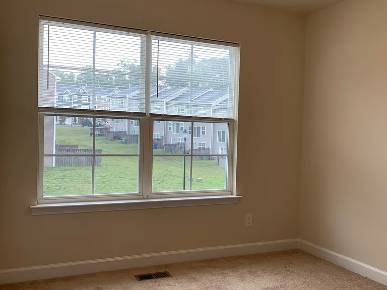 88 Andrews Pl — Photo 9