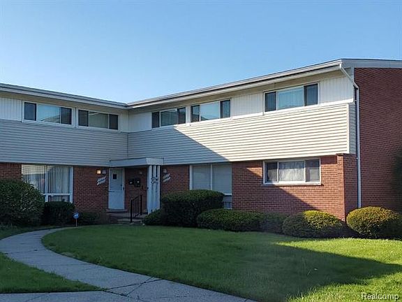 2nd image of 19231 Rockcastle St