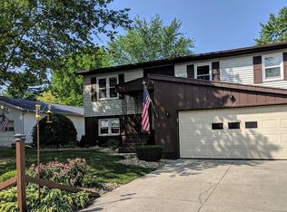 1010 Woodbine St, Willard, OH 44890