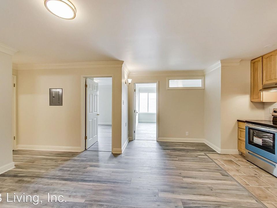 1st image of 4350 Kirkham St Unit 106
