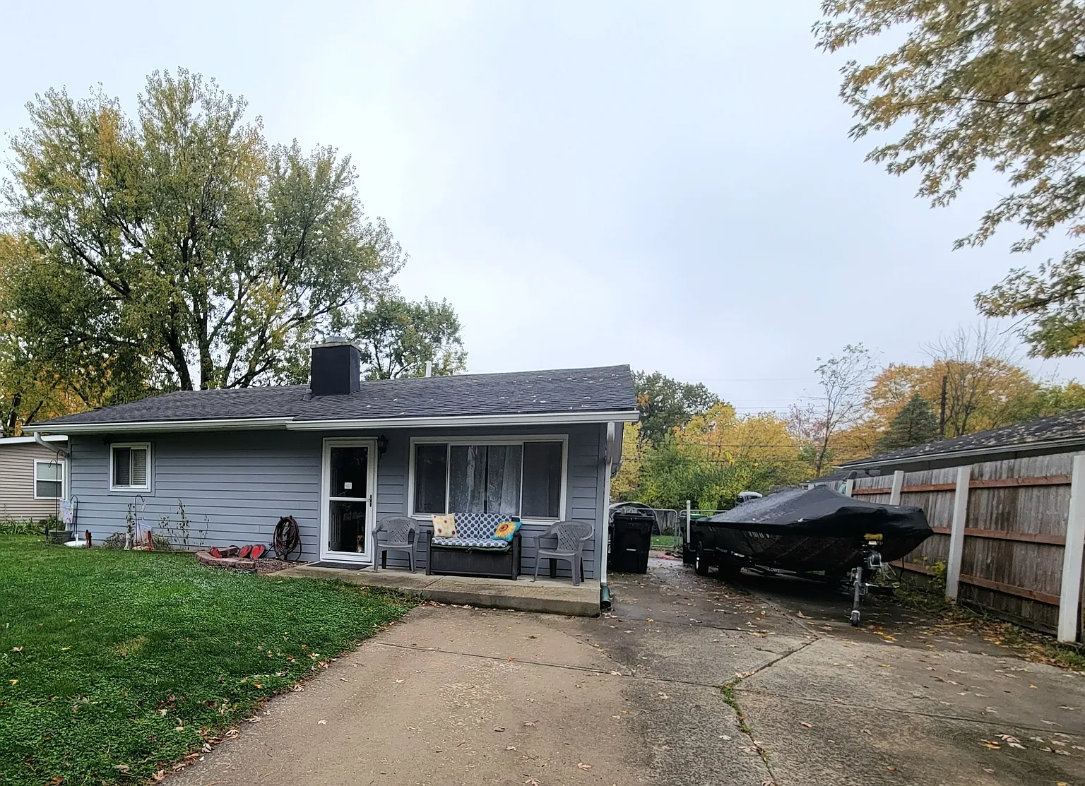 139 Parkview Dr photo 1