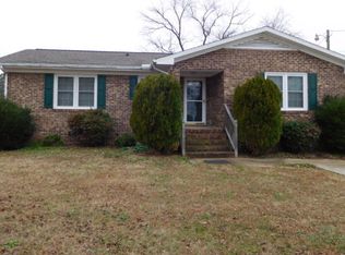 33 Simmons St, Roanoke Rapids, NC 27870