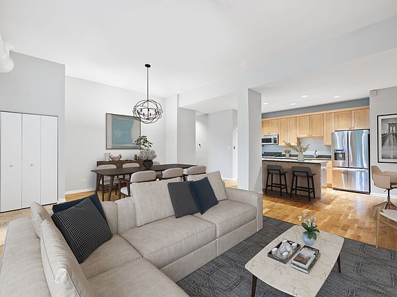 3rd image of 2512 N Bosworth Ave APT 107