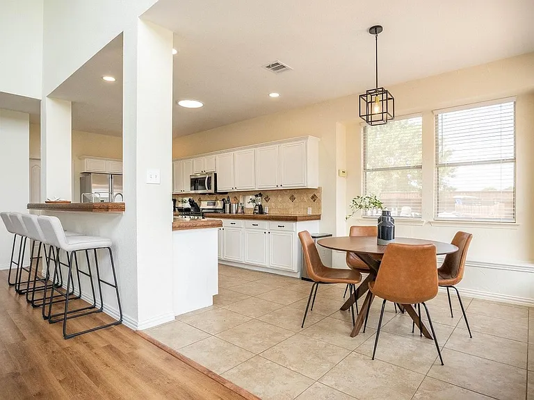 11604 Woodland Way — Photo 11