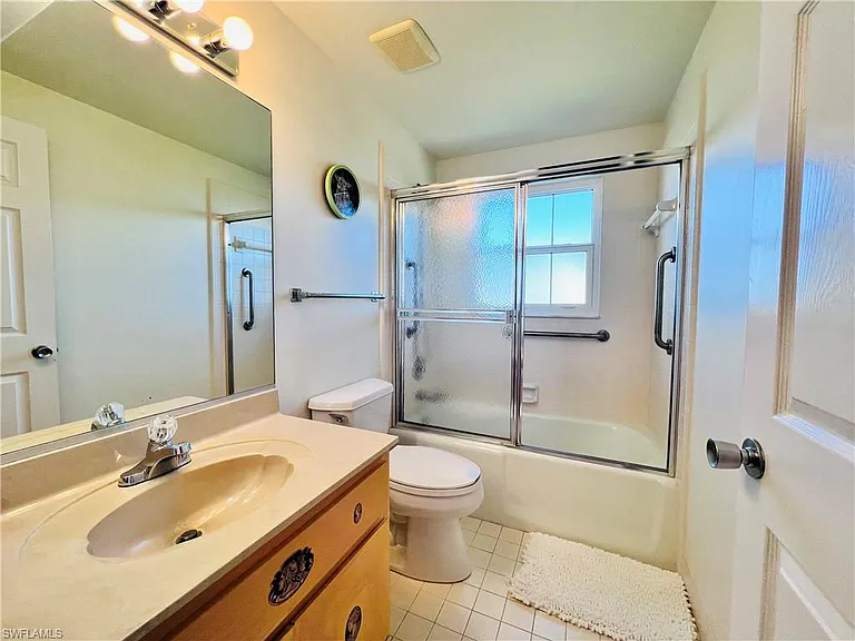1200 Gulf Shore Blvd N #404 — Photo 23
