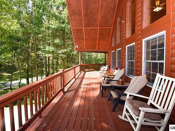 3rd image of 4040 Hickory Hollow Way