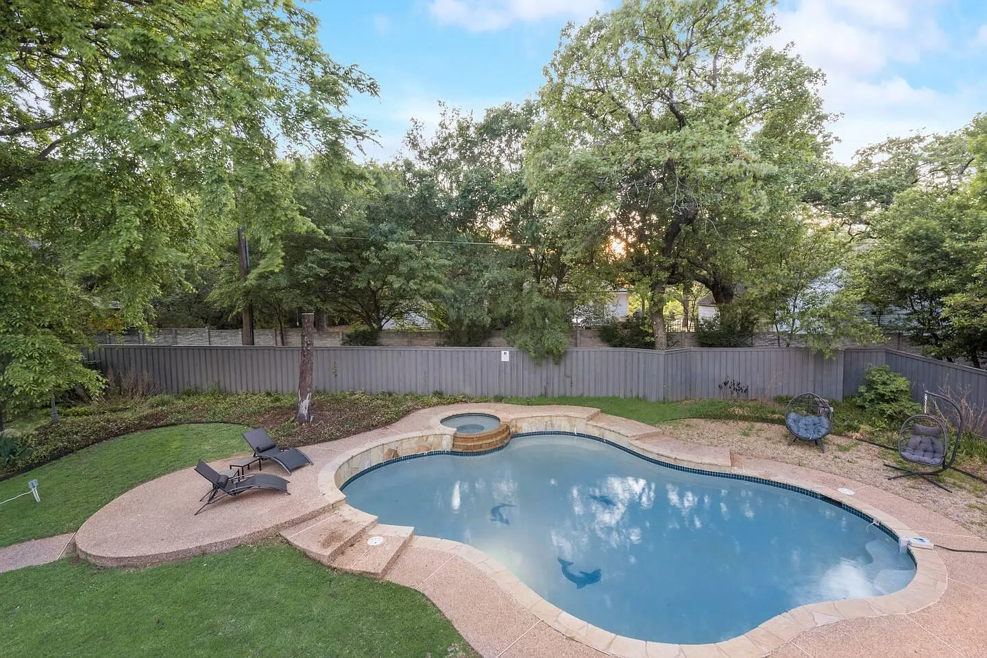 5 bed, 2900 sqft, $5,500 — Photo 3