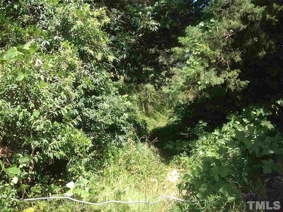 2nd image of 1067 Benson Rd