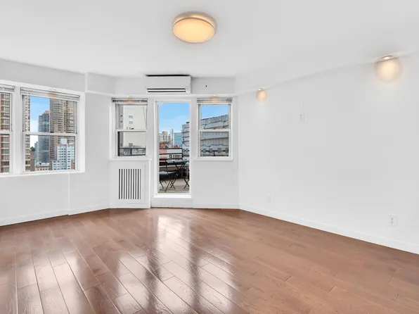 155 East 38th Street 18E image 1 of 7