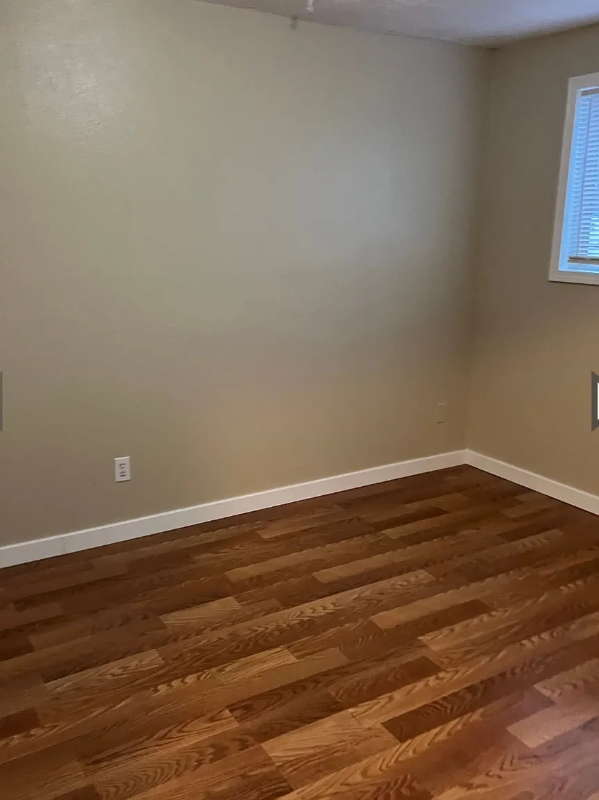 2 bed, 880 sqft, $1,420 — Photo 3