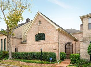 9561 Doliver Dr, Houston, TX 77063