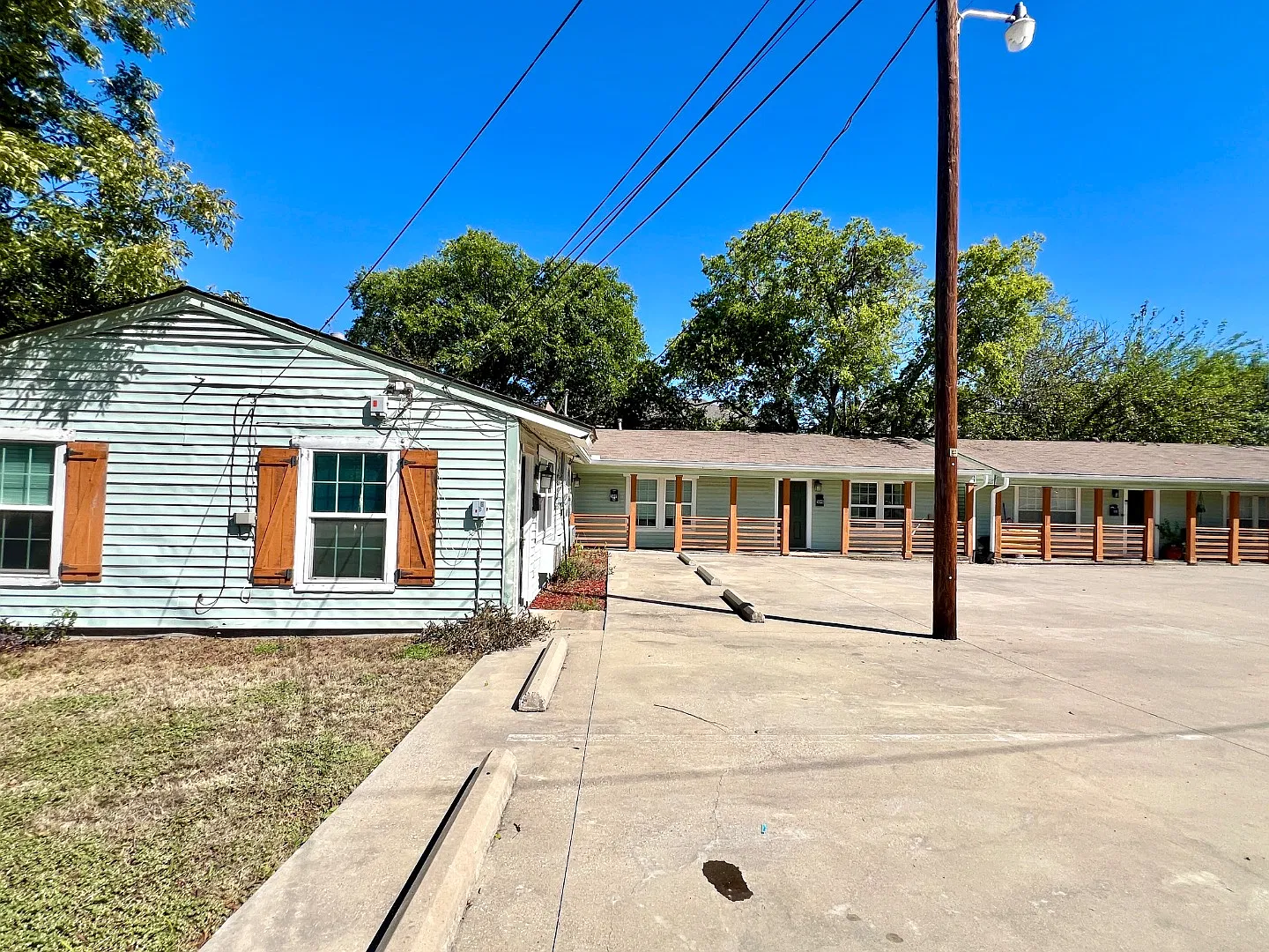 509 S Fannin St — Photo 2