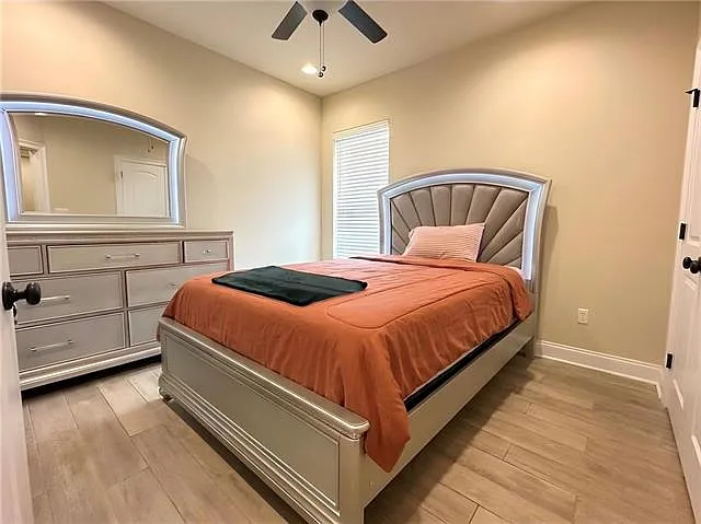 204 Cypress Bnd — Photo 10