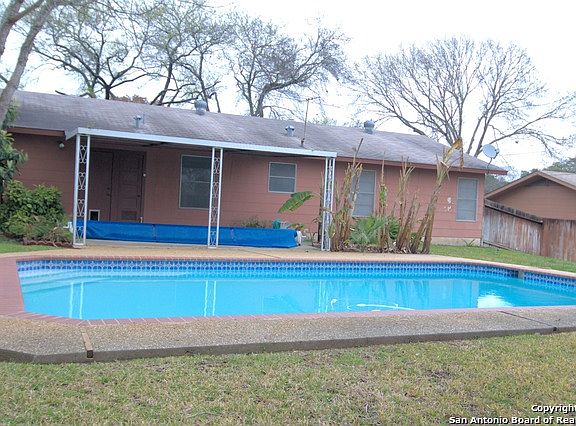 4th image of 1006 Mount Serolod Dr