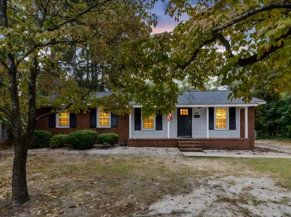 305 Kenwood Dr, Fayetteville, NC 28311
