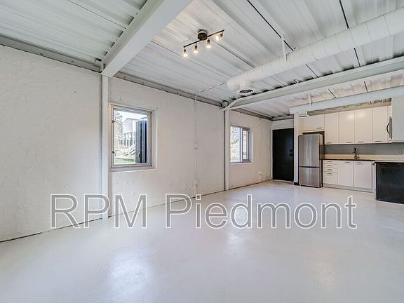 5th image of 15 Burbank Dr SW #6