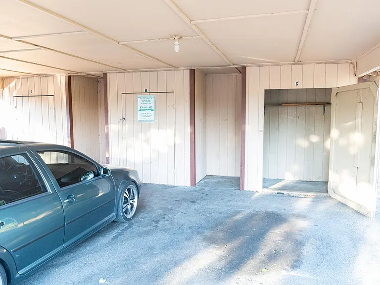 6905 & 6909 S Madison St — Photo 56