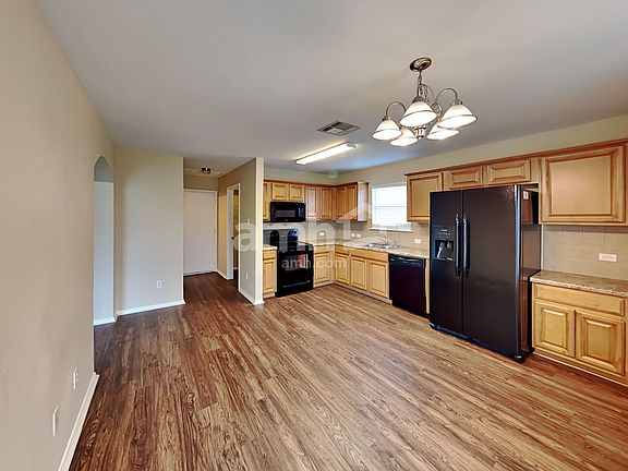 4th image of 1011 Aiken Dr