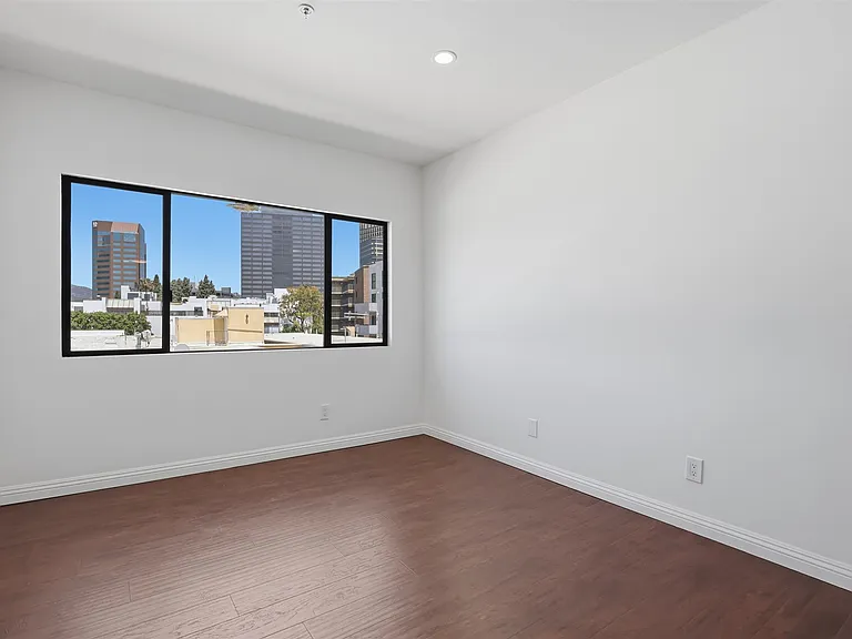 Parkview Apartments — Photo 66