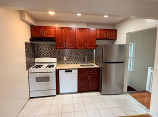 100-26 205th St, Jamaica, NY 11423