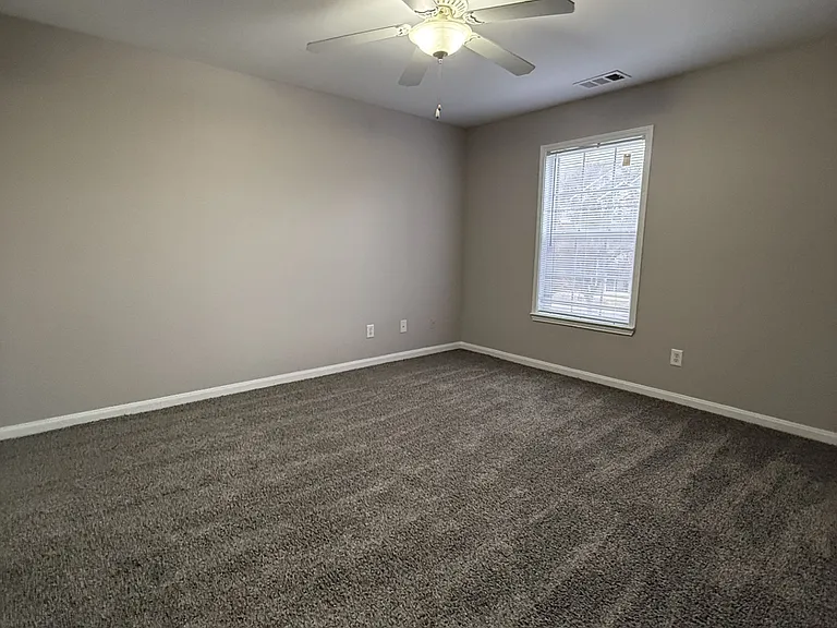 Crossland Place Apartments — Photo 15